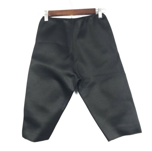 Women’s Neoprene Wetsuit Shorts - Picture 2 of 3